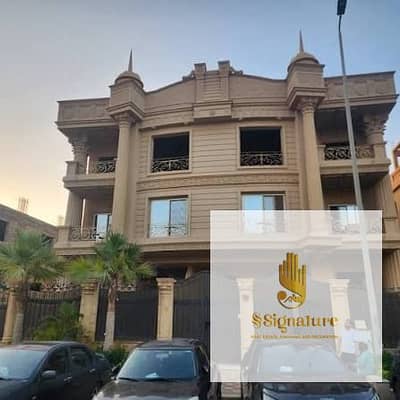 Unfurnished residential apartment for rent in the Tamr Henna Villas area of ​​New Cairo’s Fifth Settlement. It features ultra-super-lux finishes, has