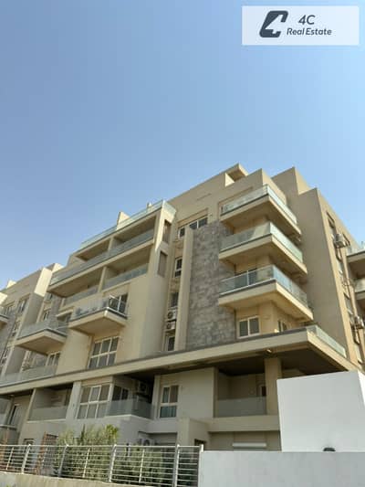 Apartment for sale 165 m ready to move 3 Bdr fully finished prime location open view in Mountain View iCity Fifth Settlement New Cairo near Hyde Park