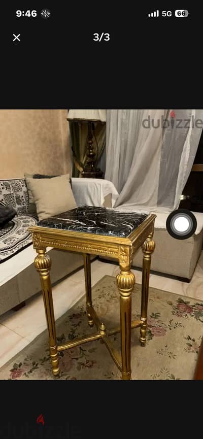 2 ترابيزه مدهب بالرخام الأسود للبيع
