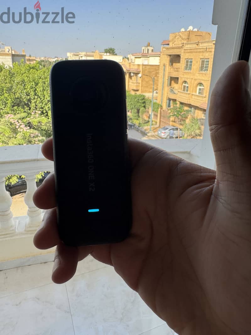 Insta 360 x2 camera like new 1
