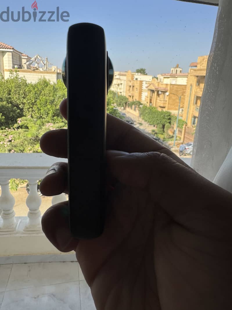 Insta 360 x2 camera like new 3