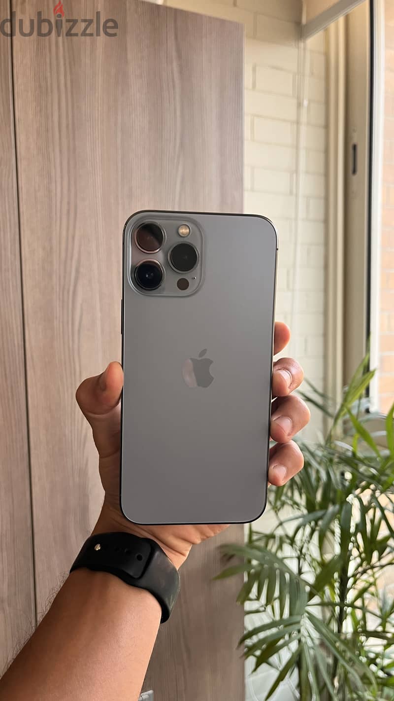 iPhone 13 Pro Max 1