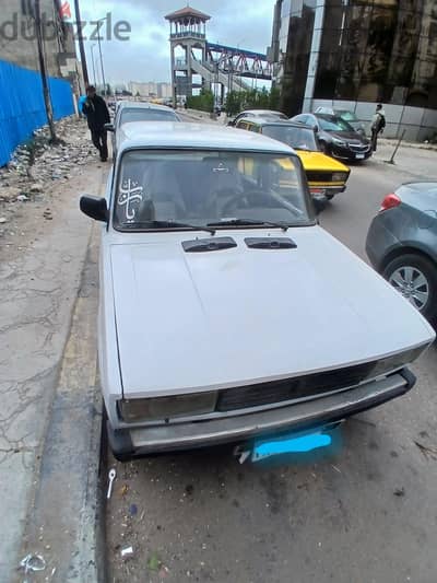 لادا 2105 1984