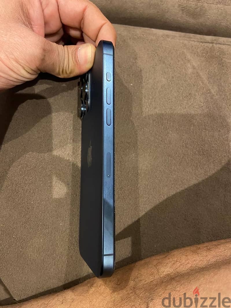 Apple - iPhone 15 Pro Max 3