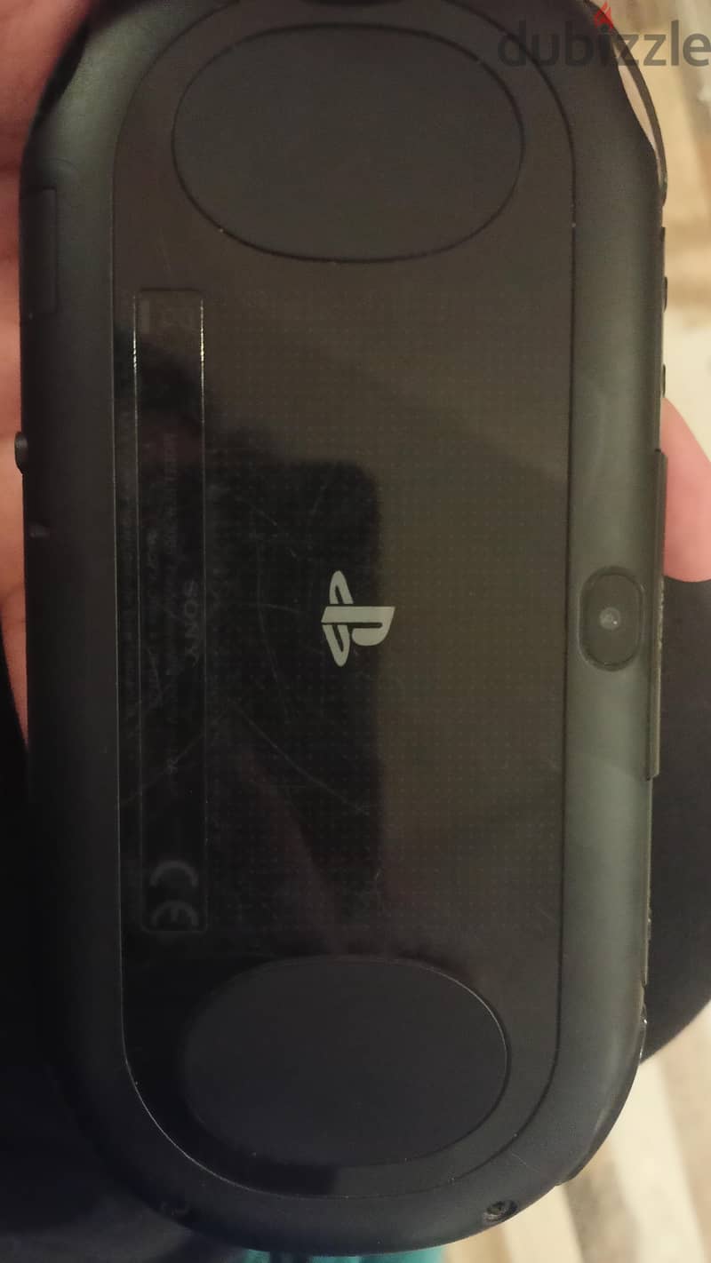 ps vita2000 3