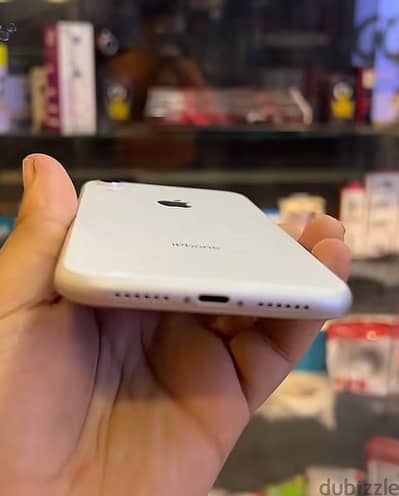 Apple - iPhone XR