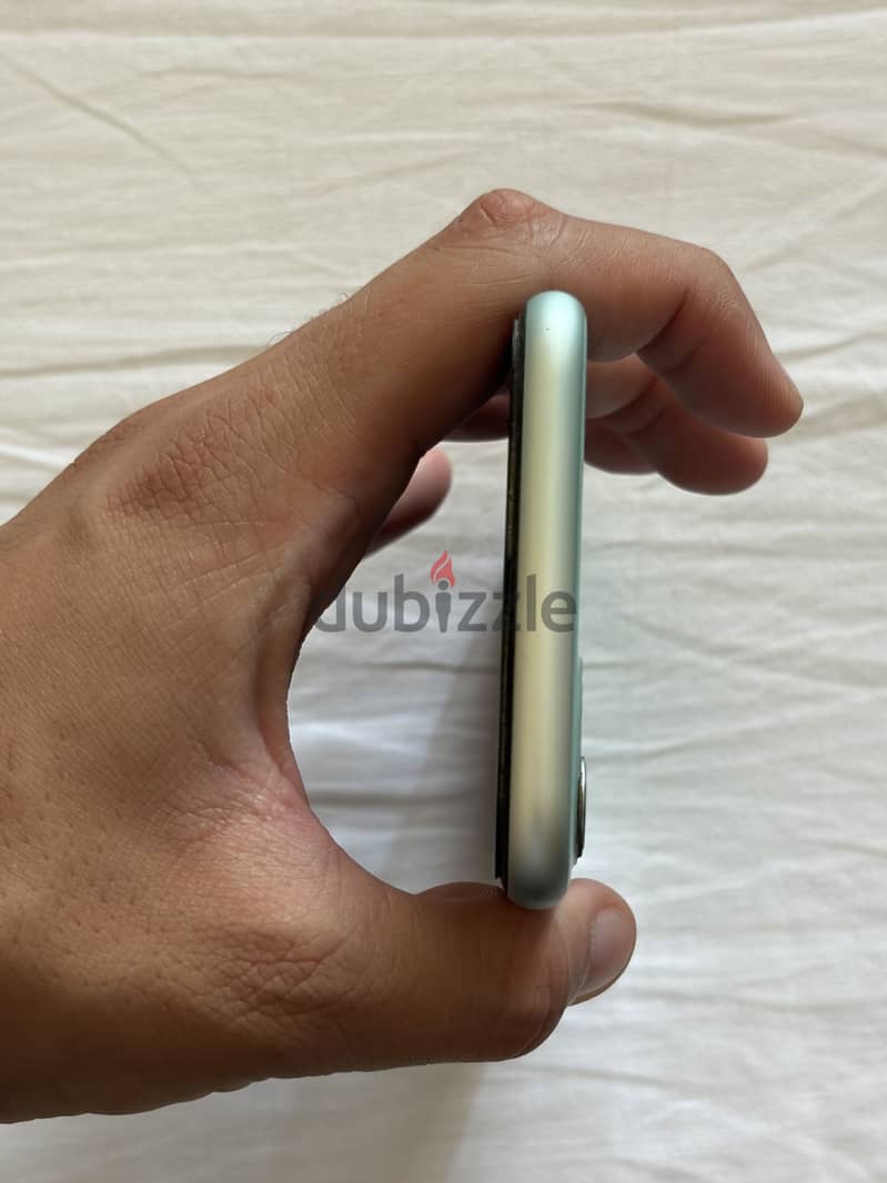 Apple - iPhone 11 3