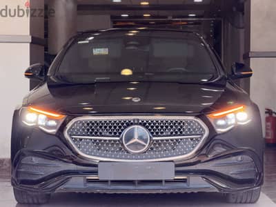 MERCEDES E200 AMG 2024 KM 34,000 factory paint AGENT WARRANTY