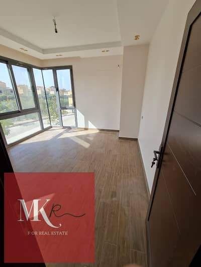 Apartment for rent Fully finished and ready to viewing. in Easttown Sodic Compound Fifth Settlement,New Cairo near Hyde Park.