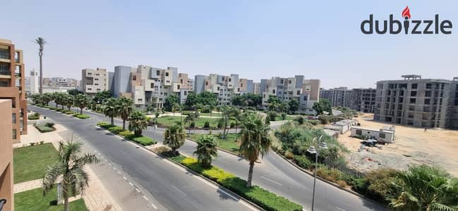 للبيع في مدينتي B8 | 102م | تشطيب ألترا سوبر لوكس | فيو مفتوح غير مجروح | أول سكن