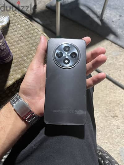 OPPO Reno12 F