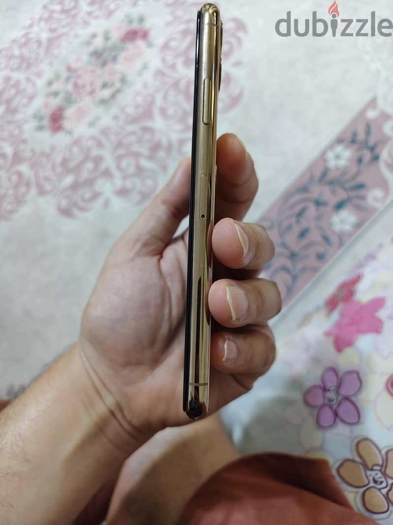 Apple - iPhone 11 Pro Max 6