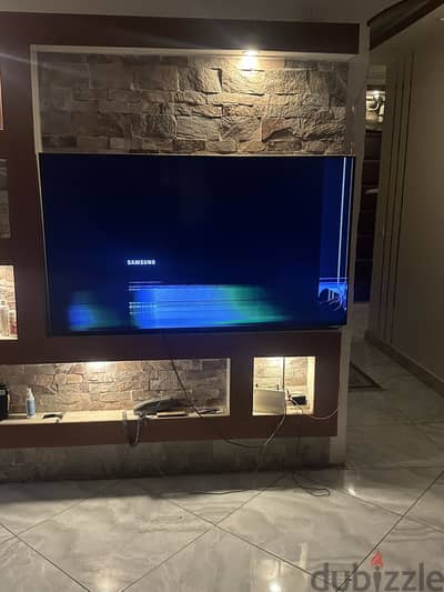 شاشة Samsung 65 بوصة 4K Smart TV AU7000