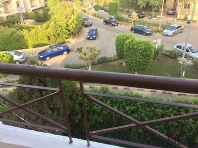 Apartment for rent, empty, in Hadayek El Mohandeseen compound