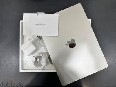 Rarely used Macbook air m2 - 256 GB - 8 GB - 37 Cycle Count