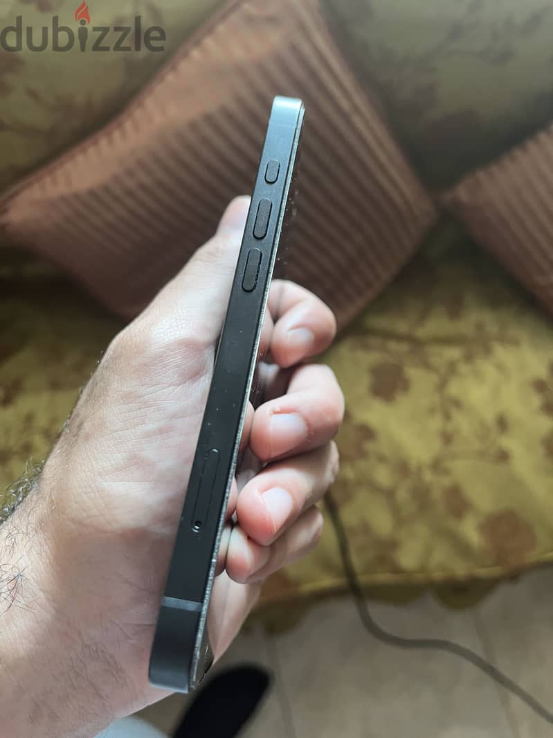 Apple - iPhone 17e 2