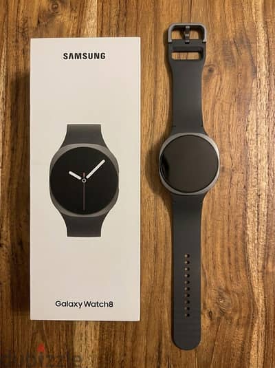 للبيع Samsung Galaxy Watch 8 - حالتها زيرو زي الجديد تماما