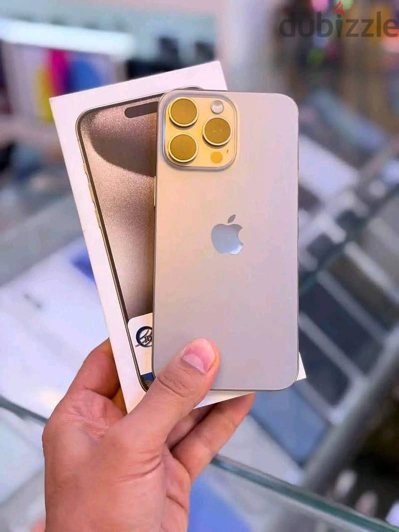 Apple - iPhone 15 Pro Max 3