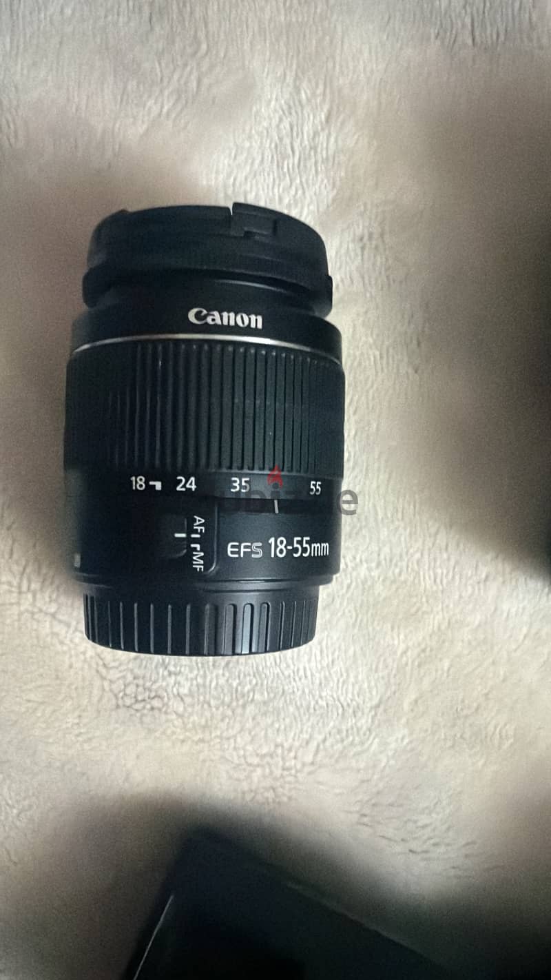Canon D4000 2