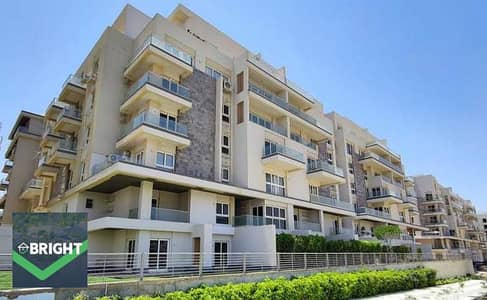 Take immediate possession of a 155m² apartment in a prime location—right in the heart of New Cairo and the Fifth Settlement, close to Mivida, Hyde Par