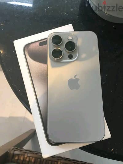 آبل - آيفون 15 برو