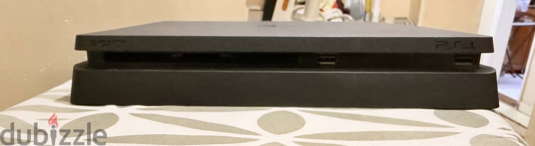 PS4 Slim 1 TB