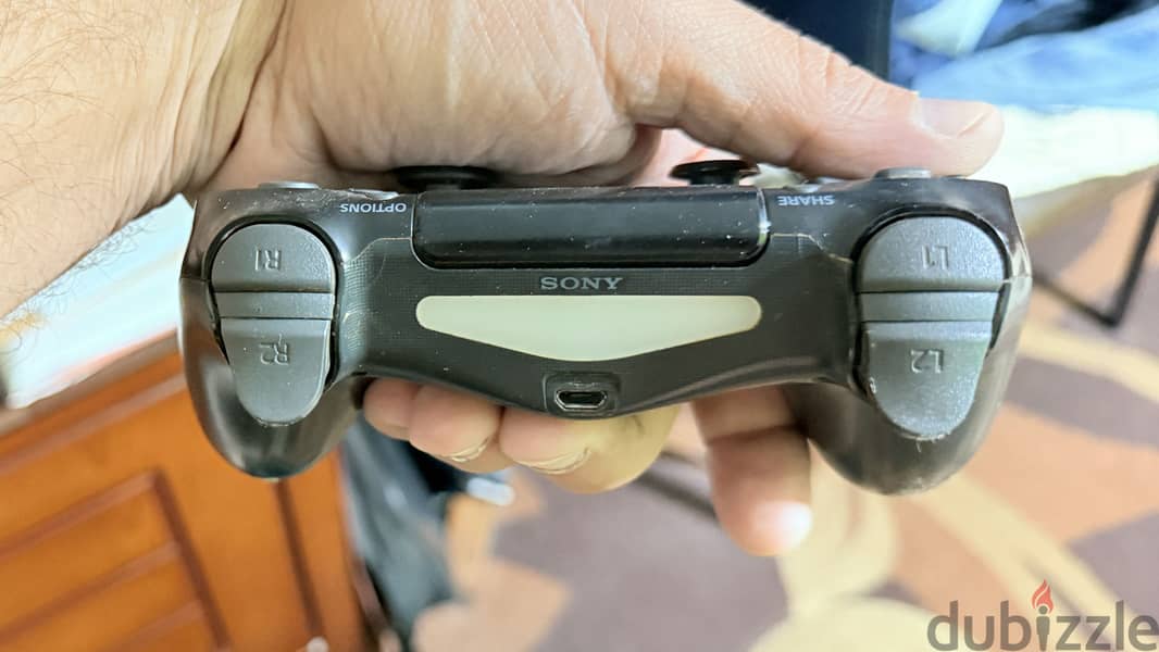 PS4 Slim 1 TB 2