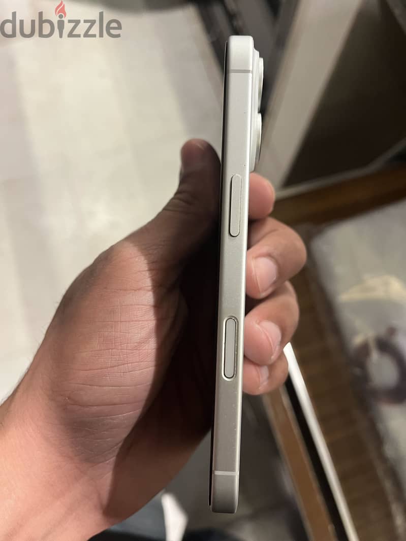 Apple - iPhone 16 4