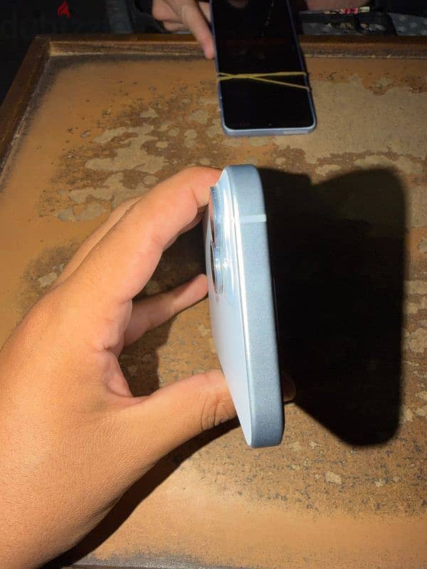 iPhone 15 2