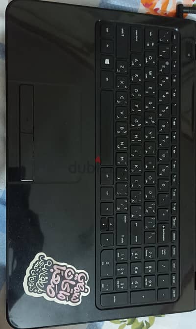 HP Laptop للبيع – شاحن أصلي – مناسب للدراسة والشغل