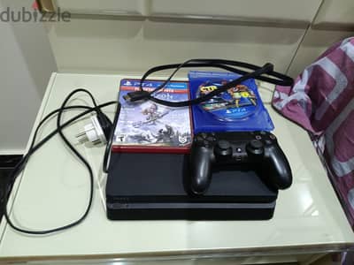 ps4 slim 1t بلايستيشن ٤ سليم