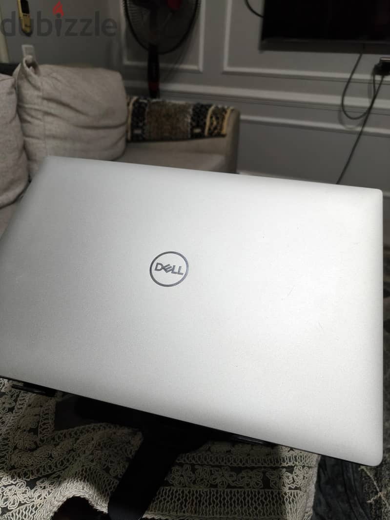 DELL Position 5530 6