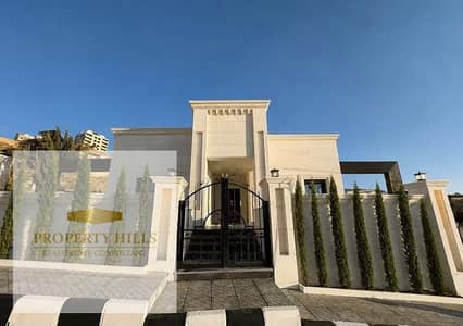 Villa 371 meters for sale in Madakhel Al Shorouk 2 ready for immediate delivery with a view of the lakes
