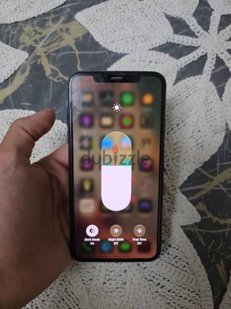 Apple - iPhone 11 Pro Max 2