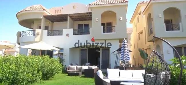 فيلا للبيع في الساحل الشاملي استلام فوري صف اول على البحر