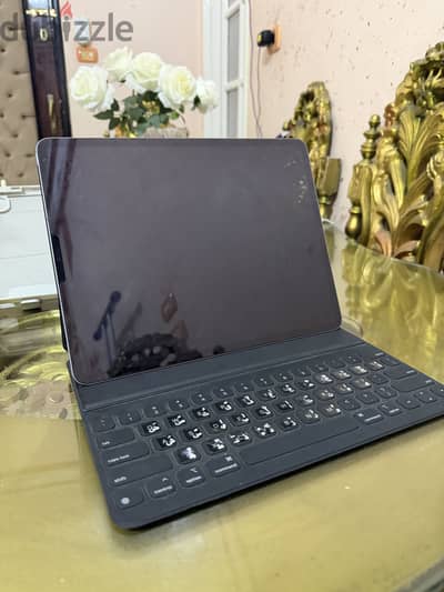 Apple smart folio keyboard