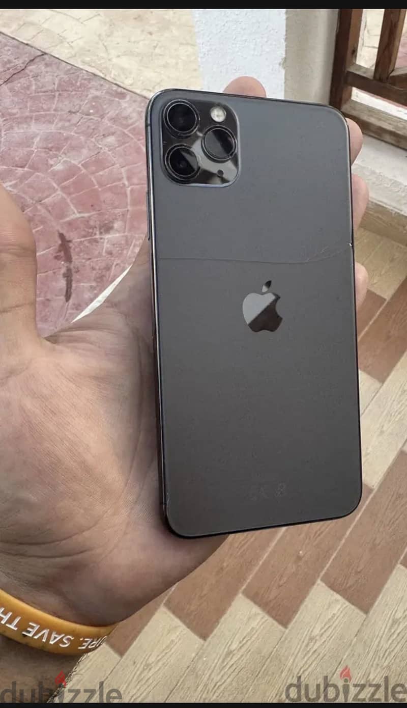 Apple - iPhone 11 Pro Max 3
