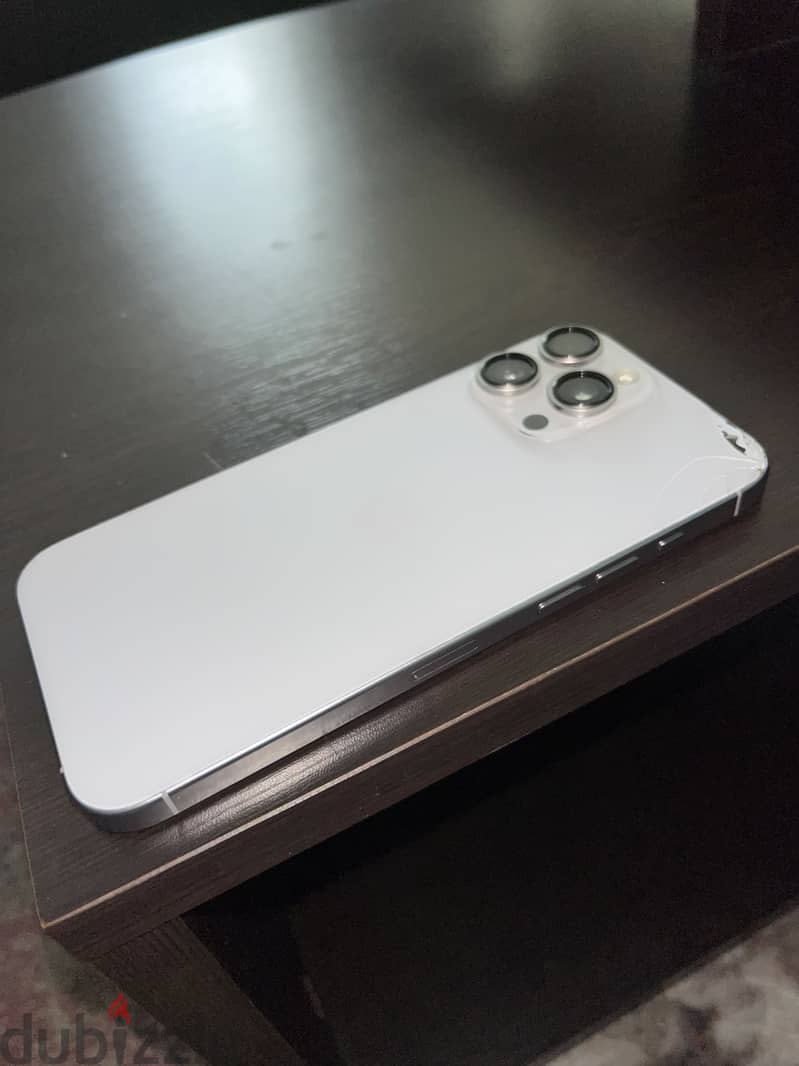 Apple - iPhone 16 Pro Max 3