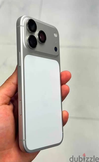 آبل - آيفون 17 برو ماكس