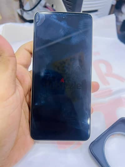 ريلمى 12 +