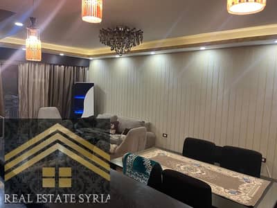 ٩٦ متر غرفتين و رسيبشن قطعتين و مطبخ أمريكان + ٤٥ متر جاردن مفروش و مكيفه بالكامل  ٣٠ الف مده طويله ٦شهور او سنهB7 مجموعه 74