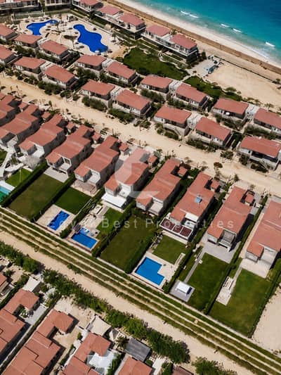 هايزون هاوس في سيزر من سوديك، 3 غرف و4 حمامات، 160م مباني مع جاردن 55م، بالإضافة لغرفة ناني وغرفة سائق