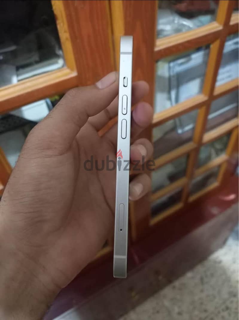 Apple - iPhone 13 1
