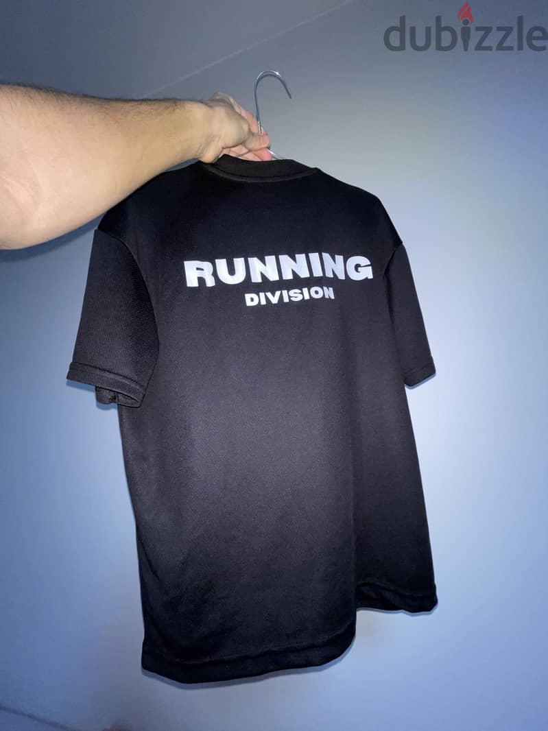 Cold camel running division T-shirt 3