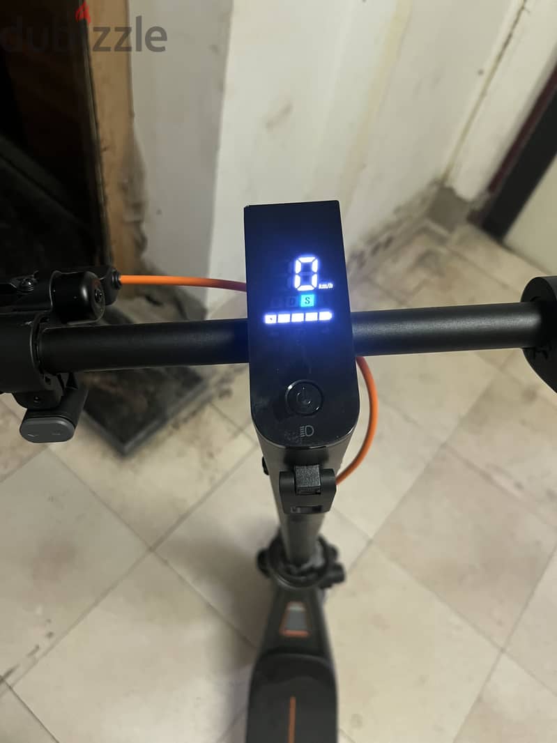 Xiaomi scooter 6 (like new) 3