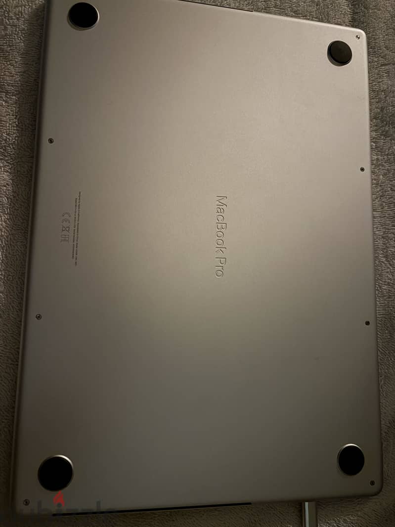 MacBook Pro M1 2021 1