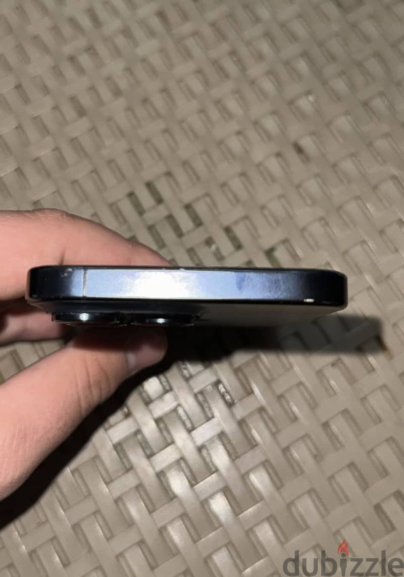 Apple - iPhone 15 Pro Max 3