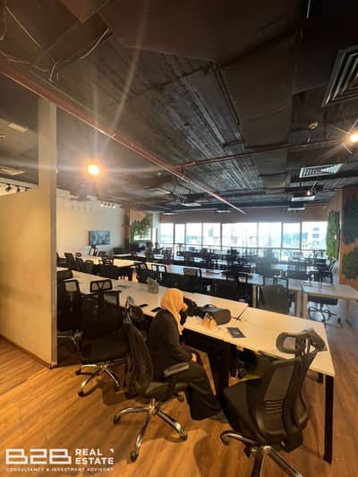 Office for sale in North Plus, located directly on North 90th Street opposite Waterway 2. It has an area of ​​155 square meters fully finished
