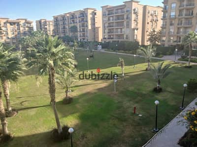Apartment in Rehab 211 m with wide garden view, front and back, third floor