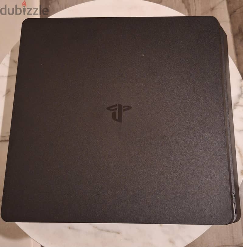 PS4 Slim &Playstation 4 Slim 5